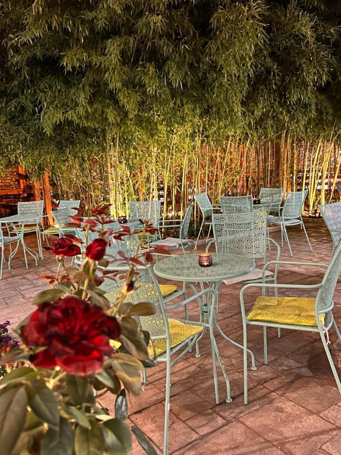 Hotel Treva Shkoder Exterior photo